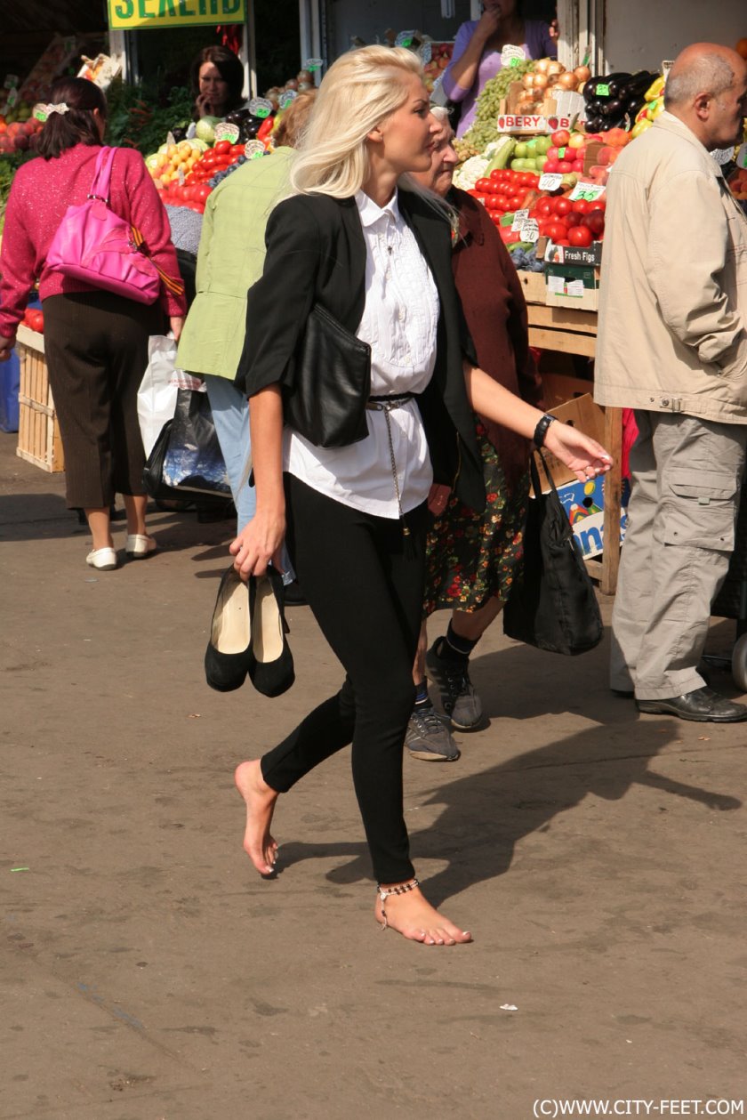 Cover 3 Barefoot office girl. Part 2. - Full HD/MP4