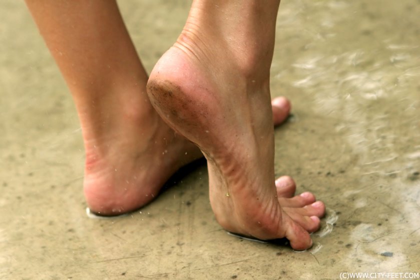 Cover 4 Beauty in light summer dress and sunglasses. part 4. - Full HD/MP4