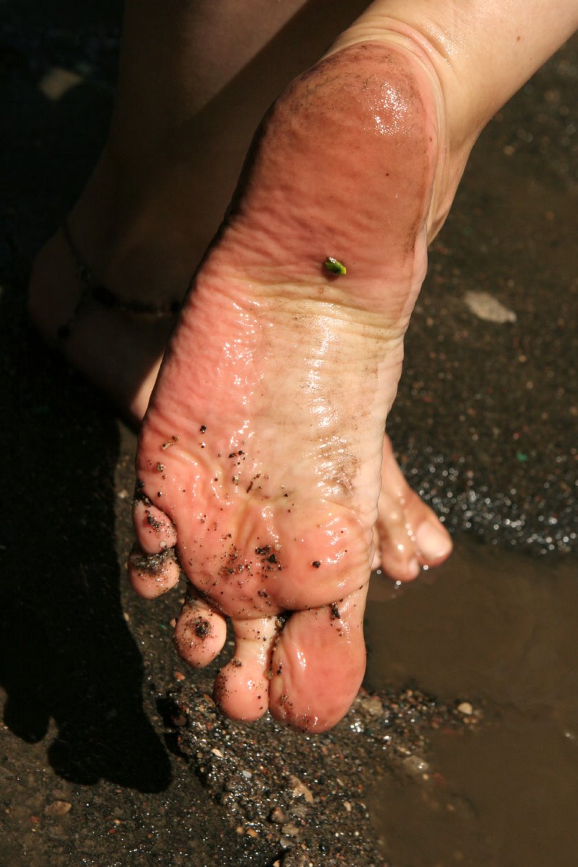 Cover Playful barefoot redhead. Part 2. - Full HD/MP4