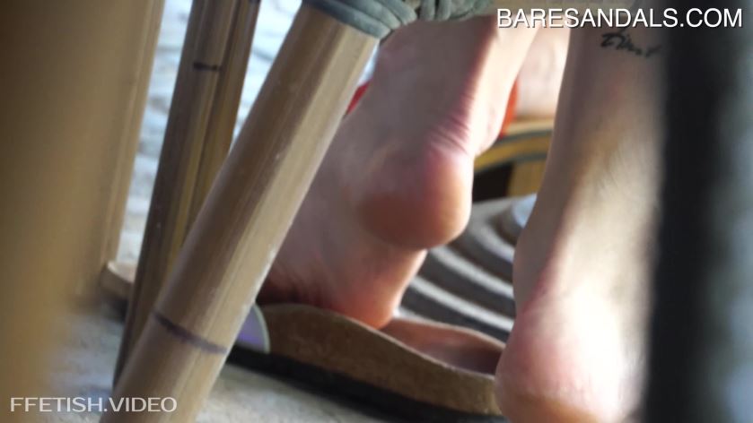 Cover 3 Blonde girl with German sandals under the table - Update 12268 UHD UHD 4K - 4K Ultra HD/MP4