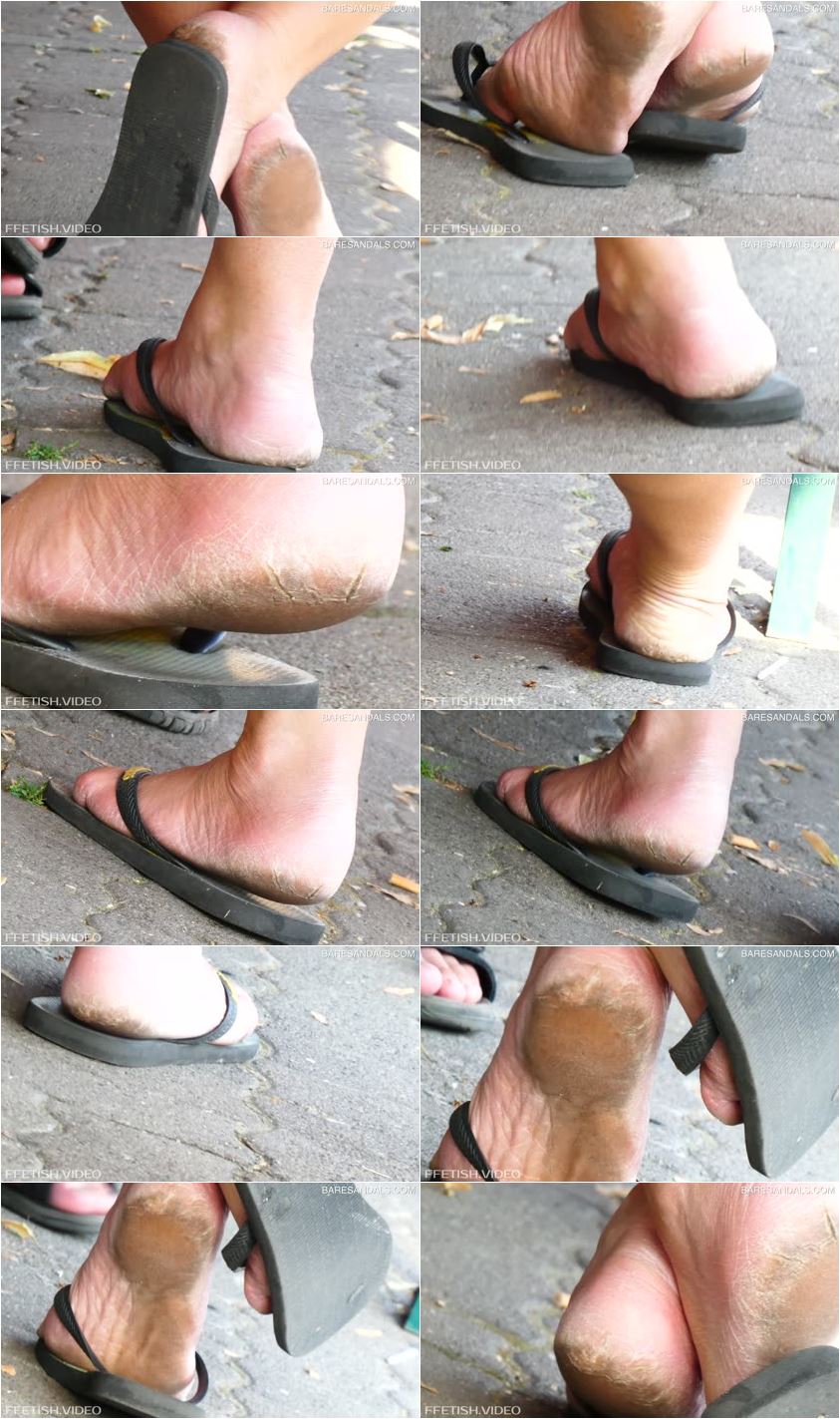 Screenlist Blonde girl with tired and cracked skin under her feet - Candids update 12280 HD - Full HD/MP4