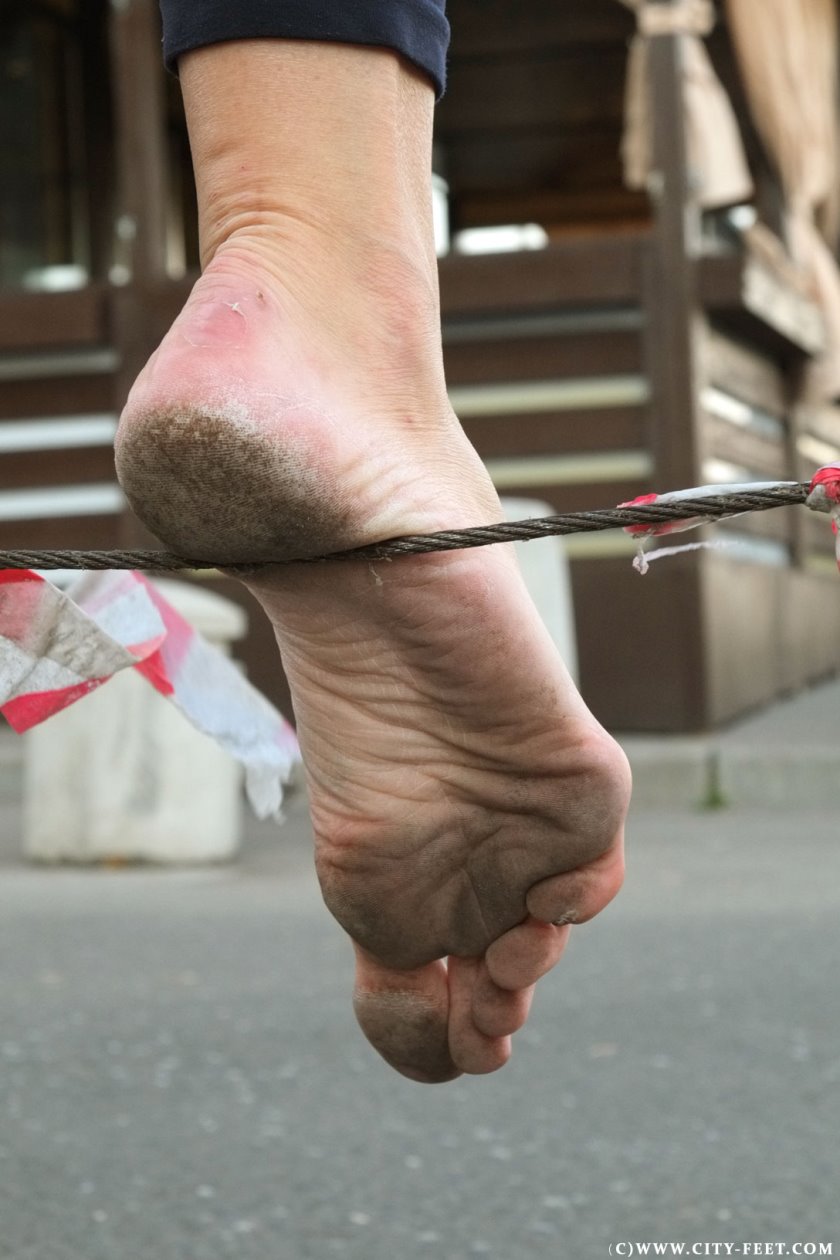 Cover 3 City Feet - A stylish girl's barefoot adventure. Part 2. - Full HD/MP4