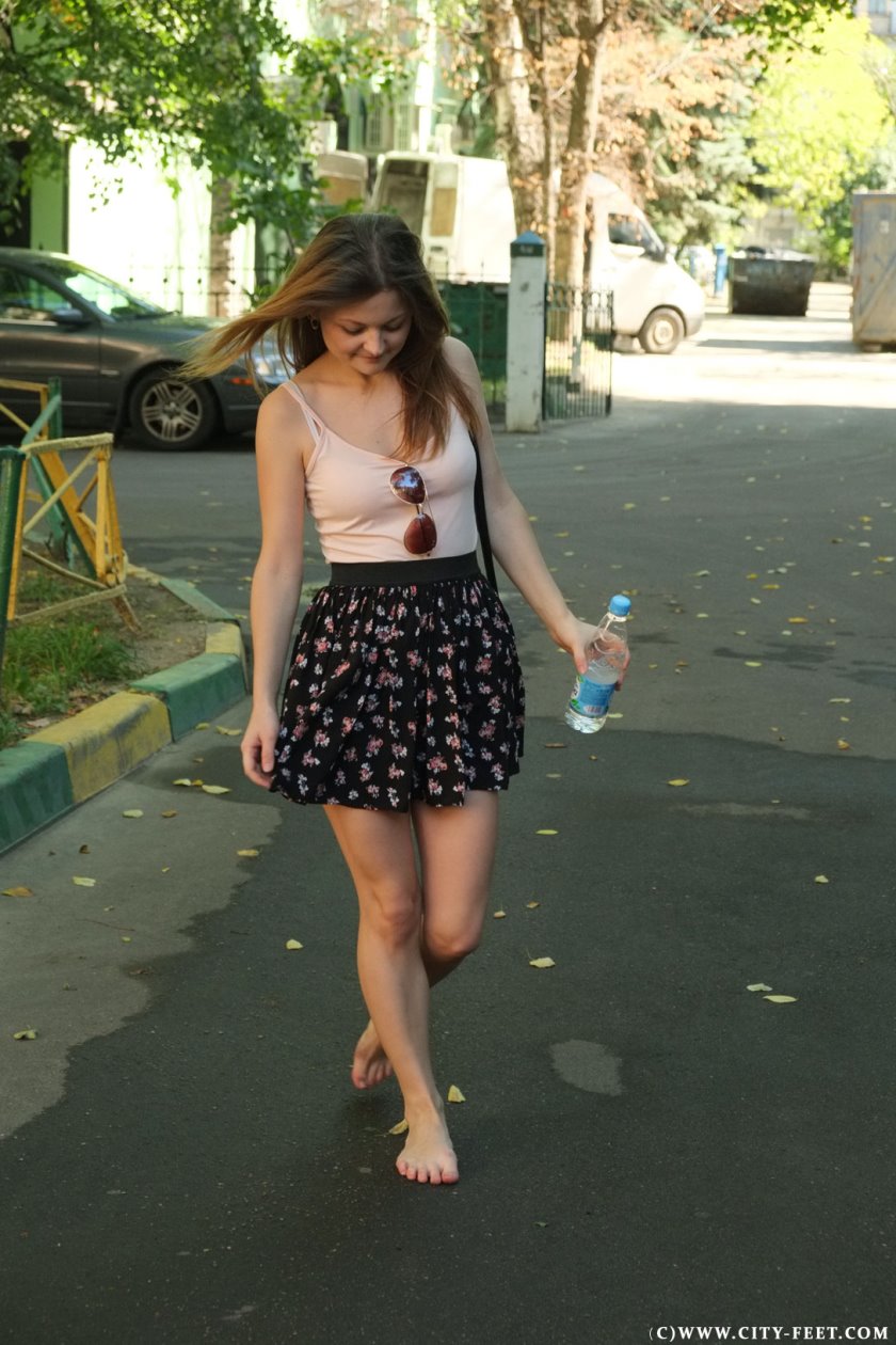 Cover 3 City Feet - A playful girl in a short skirt. Part 3. - Full HD/MP4