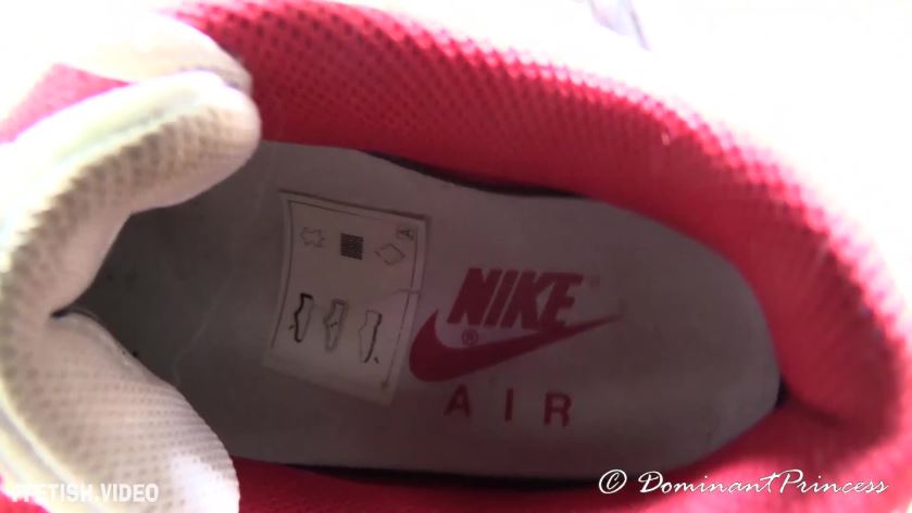 Cover 4 Dominant Princess - Sweaty Sneaker Sniffing (1080p) - Full HD/MP4