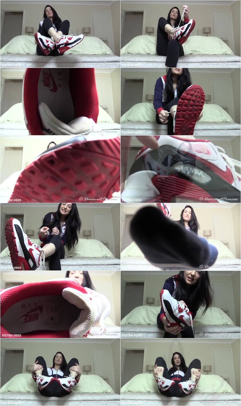 Screenlist Dominant Princess - Sweaty Sneaker Sniffing (1080p) - Full HD/MP4