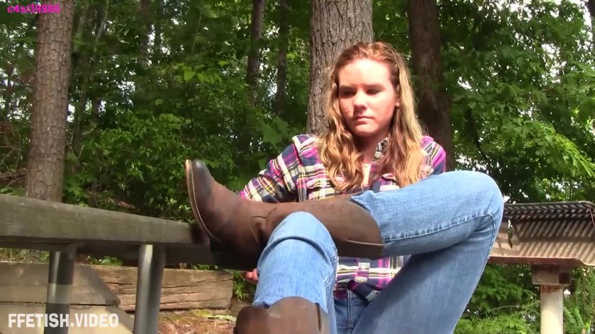 Cover 2 MtnMaiden Shoeplay - Diane boots off 1080p - Full HD/MP4