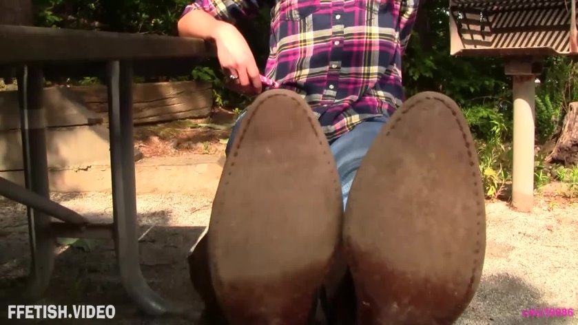 Cover 3 MtnMaiden Shoeplay - Diane boots off 1080p - Full HD/MP4