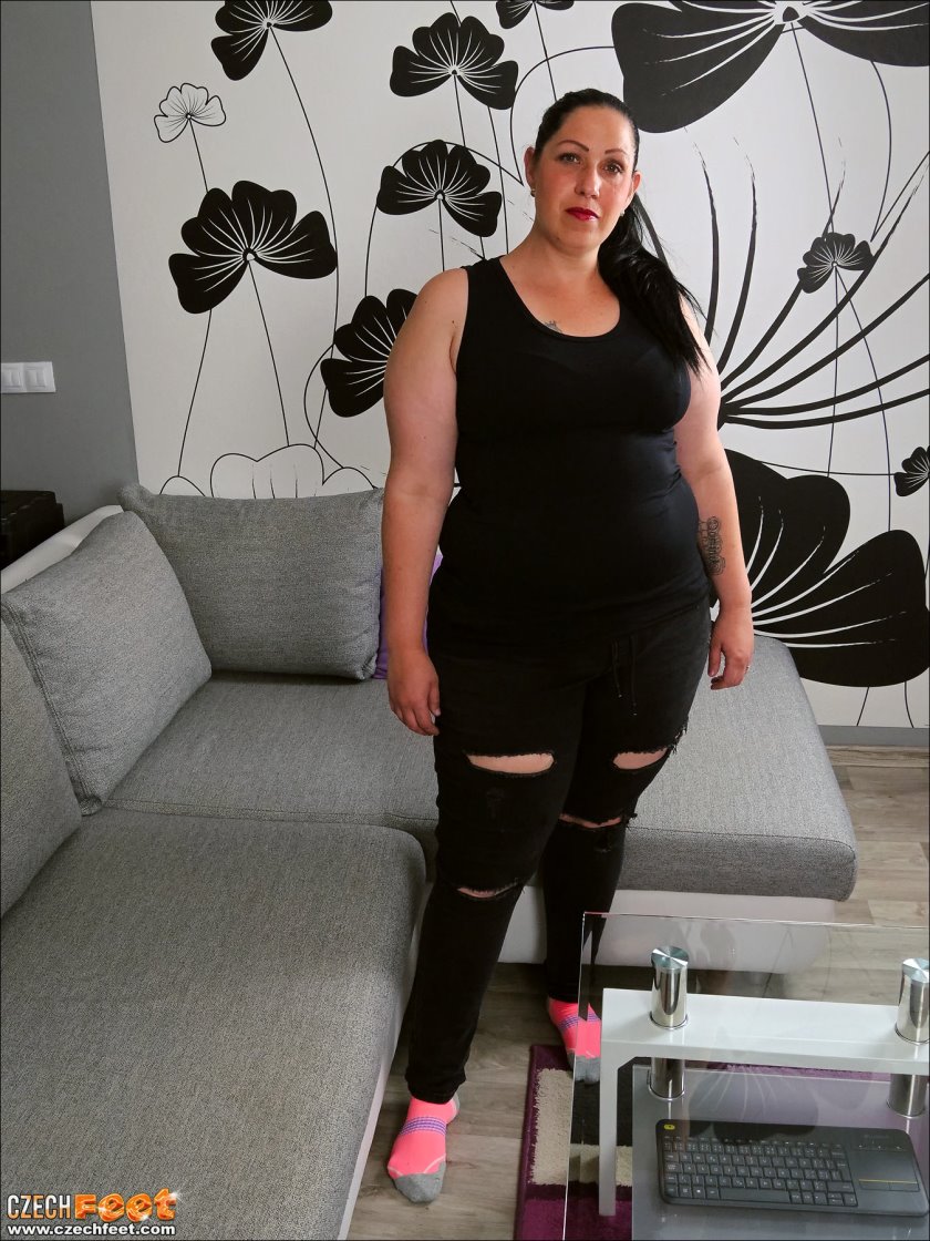 Cover Czech Feet - 09-06-2020 Jirina - Bare feet & Sniffing & Socks & Various & Nudity - HD/MP4