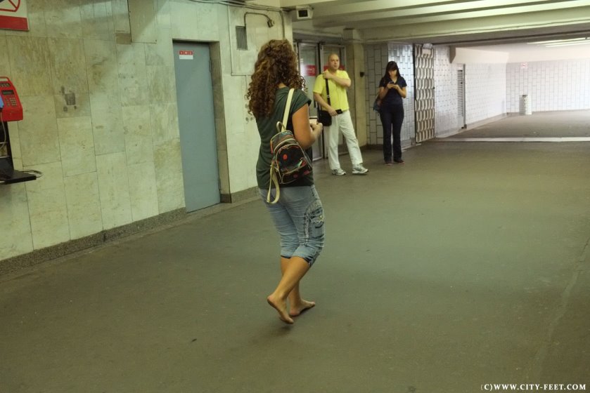 Cover City Feet - A summer morning stroll. Part 2. - Full HD/MP4