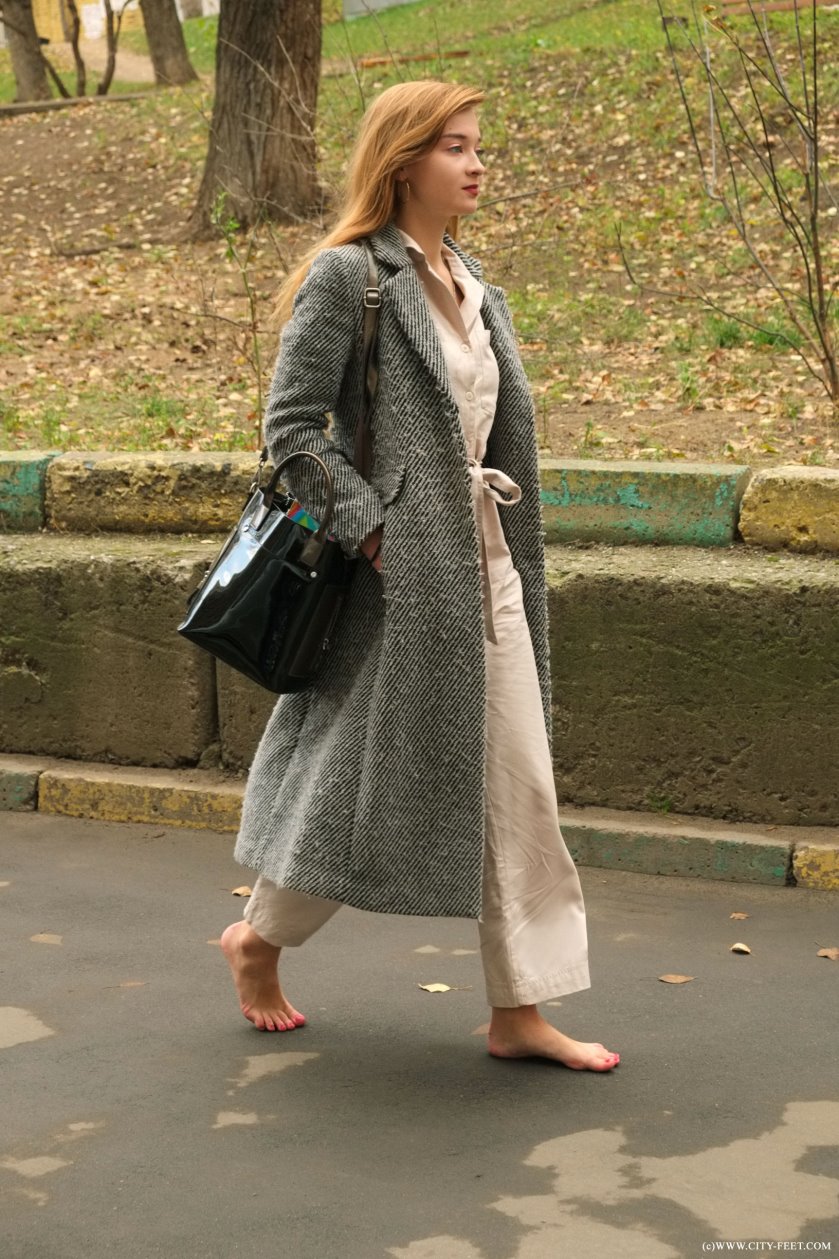 Cover City Feet - Cold wet autumn. Part 1. - Full HD/MP4