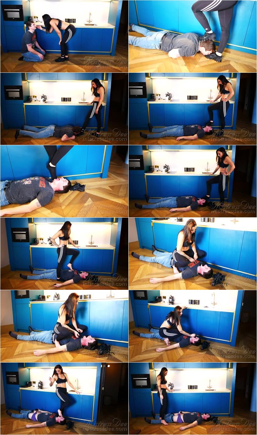 Screenlist MistressDee - Sock Sniffing Room Mate Reprobate - Full HD/MP4