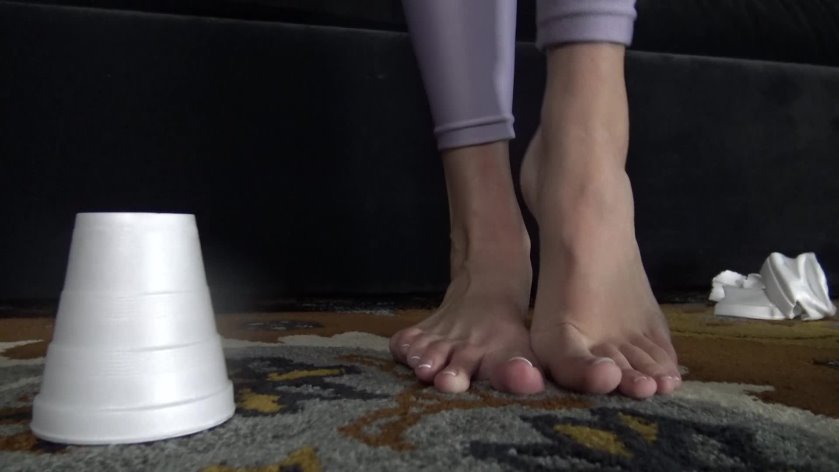 Cover 4 Nikki_Brooks - Nikki Brooks - Stomping Into Town (1080-HD) - Full HD/MP4