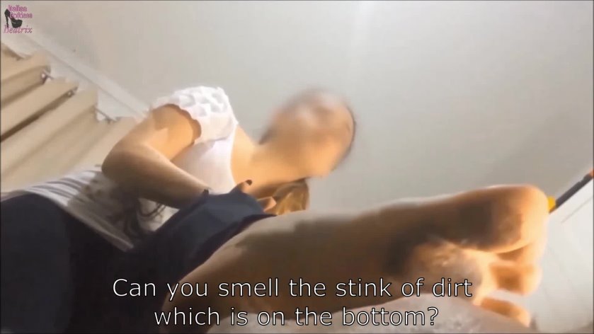 Cover 2 ItalianGoddessBeatrix - Smell and Kiss Dirty Feet - Annusami e Baciami i Piedi Sporchi - Full HD/MP4