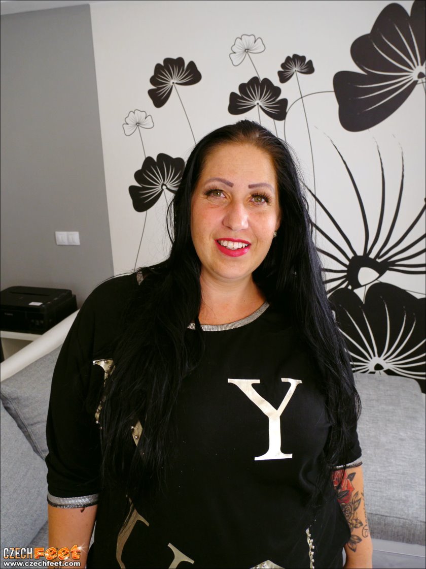 Cover 3 Czech Feet - 09-26-2021 Jirina - Bare feet & Shoes & Dirty - Full HD/MP4