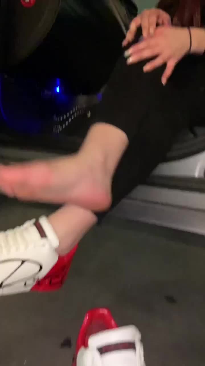 Worship my designer sneakers & eat my spit POV - QueenHolly11 - SD/MP4