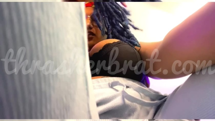 Cover 4 THRASHERBRAT - SQUEEZED BY THICK THIGHS IN SWEATPANTS - Full HD/MP4