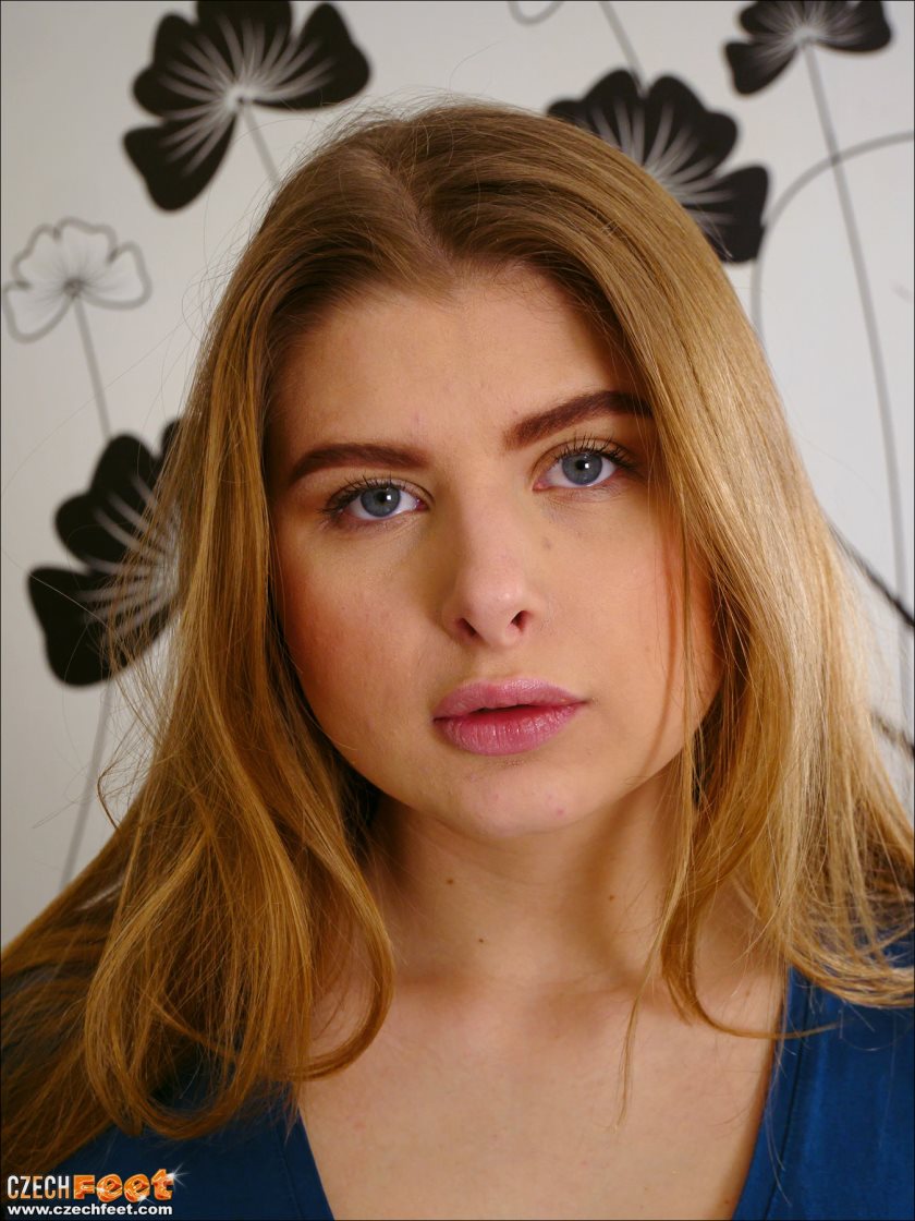 Cover 3 Czech Feet - 03-13-2022 Terezia - Bare feet & Shoes & Socks - Full HD/MP4