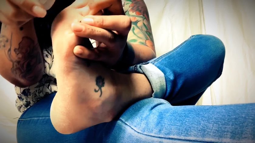 Cover 3 DreXOXO - Foot cleaning and ignore - Full HD/MP4