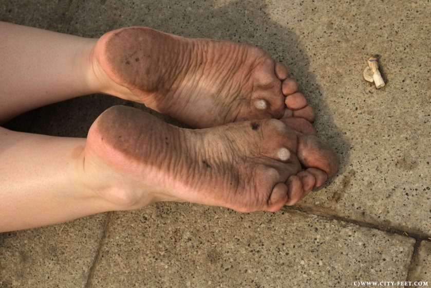 Cover 3 City Feet - A girl in a summer dress. Part 4. - Full HD/MP4