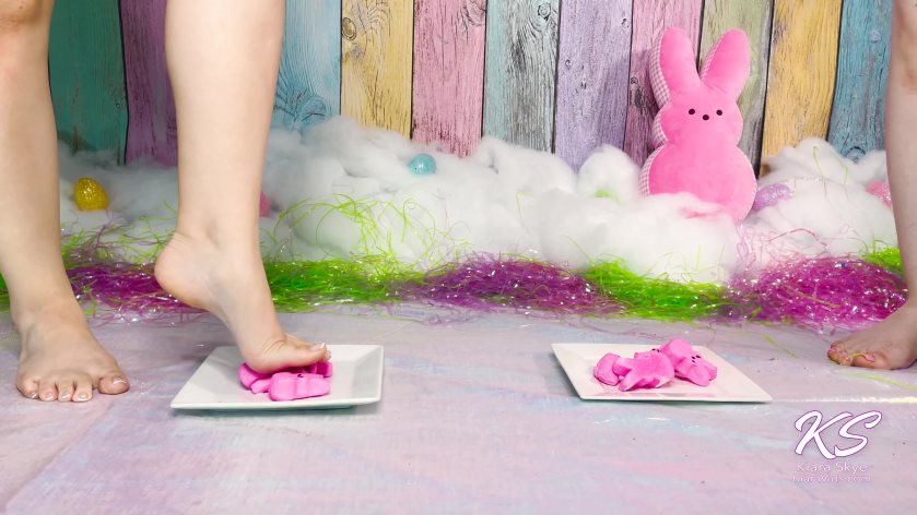 Cover 3 Kiara Skye - Giantess Bunnies Sit and Step on Peeps - 4K Ultra HD/MP4