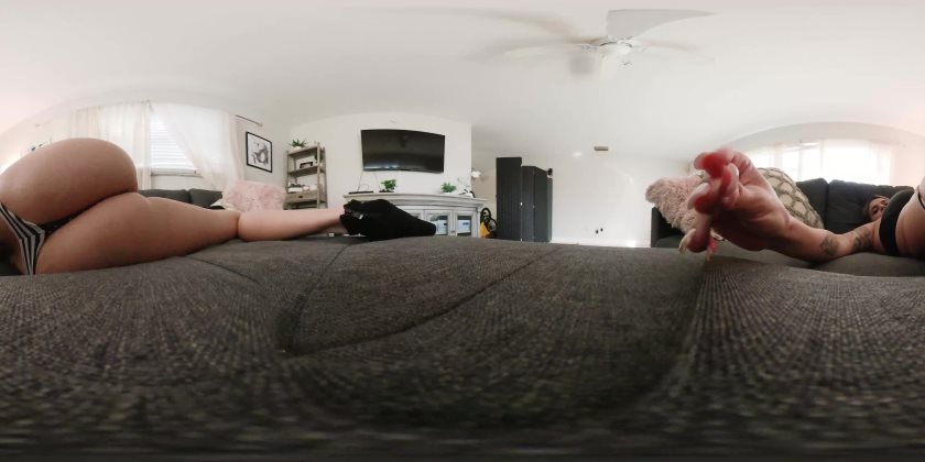 Cover 2 Vore Vixens - Leftover Ass Servant ft Raquel Roper - 5K 360 VIRTUAL REALITY VR - MP4