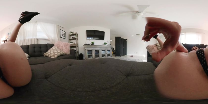 Cover 3 Vore Vixens - Leftover Ass Servant ft Raquel Roper - 5K 360 VIRTUAL REALITY VR - MP4