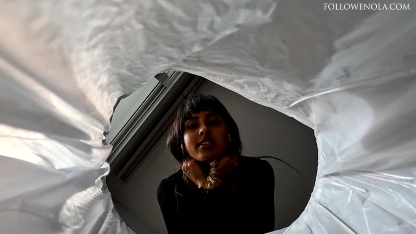 Cover 2 Goddess Enola - Life at the bottom of my trash can - Full HD/MP4