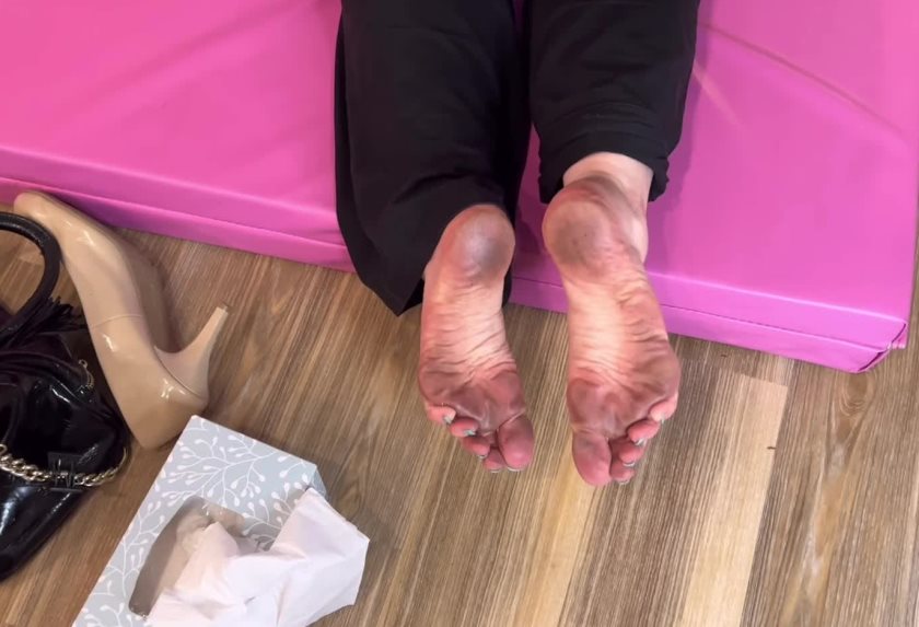 Cover 2 Brianna Kelly - Dirty Soles #1 - Full HD/MP4