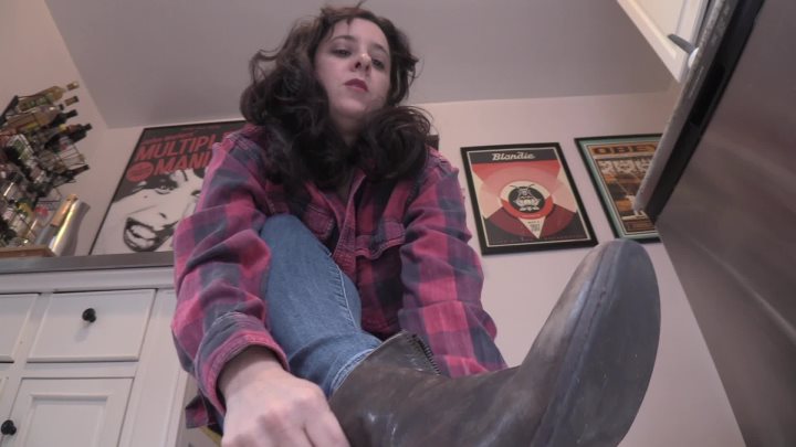 Time To Clean The Boots Goddess Jamie Daniels Fetish Clips  