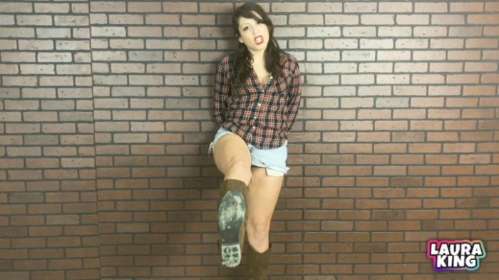 Cover 2 LauraKing - Southern Girl Loves Kicking your Nutsack - Full HD/MOV