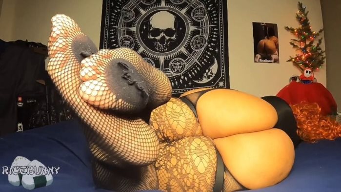 Cover RiceBunny - Feet In Fishnets Teaser - Full HD/MOV