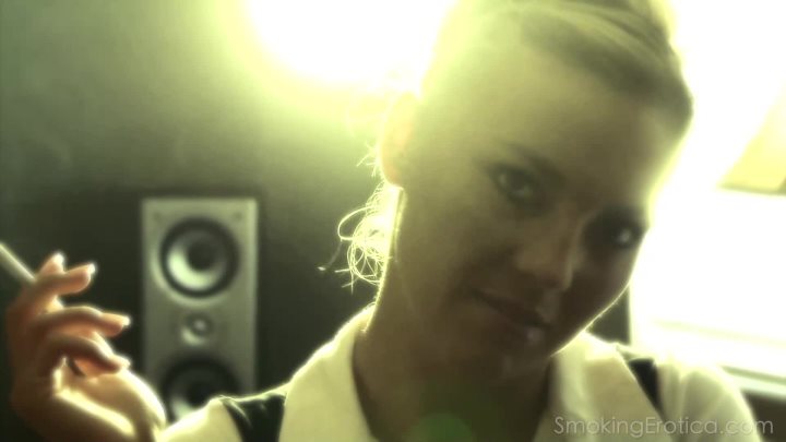 Cover 3 Ally Kay - Ally Kay 1 - Full HD/MP4