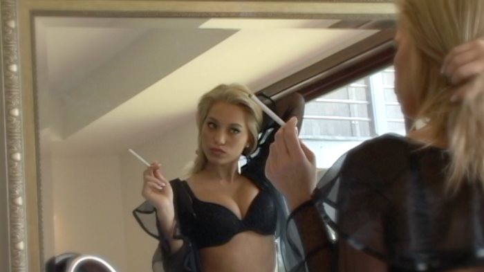 Cover April - April 2 - Full HD/MP4