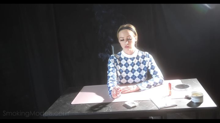 Cover 4 Jade J - Jade J 1 - Full HD/MP4