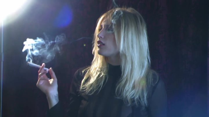 Cover 4 Lynn - Lynn 3 - Full HD/MP4