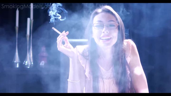 Cover 4 Marianne - Marianne 5 - Full HD/MP4