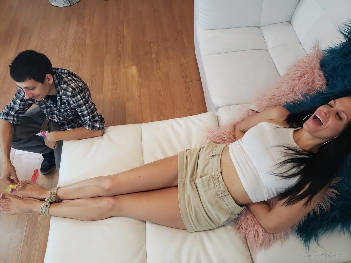Cover 2 xanaspalace - Tied Tickle Frenzy - Full HD/MP4