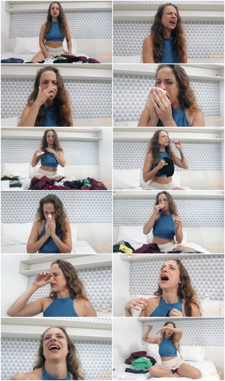 Screenlist Venusss Fetish - An uncontrollable allergy destroys my nose - 4K Ultra HD/MP4