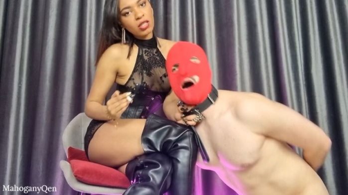 Cover 2 MahoganyQen - Ashtray and Spitterfor Qbony Queen - Full HD/MP4