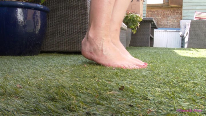Cover 3 Danielle Maye XXX - Dirty Bare Feet - Full HD/WMV