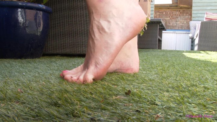 Cover 4 Danielle Maye XXX - Dirty Bare Feet - Full HD/WMV