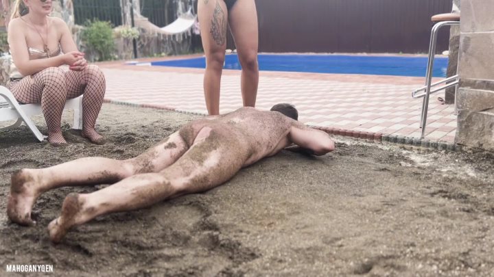 Cover 4 MahoganyQen - Dirty Piggy Comfort-Zone | MahoganyQen - Full HD/MP4