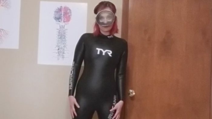 Cover 2 Nina Crowne - Diving Gear Try On - HD/MP4