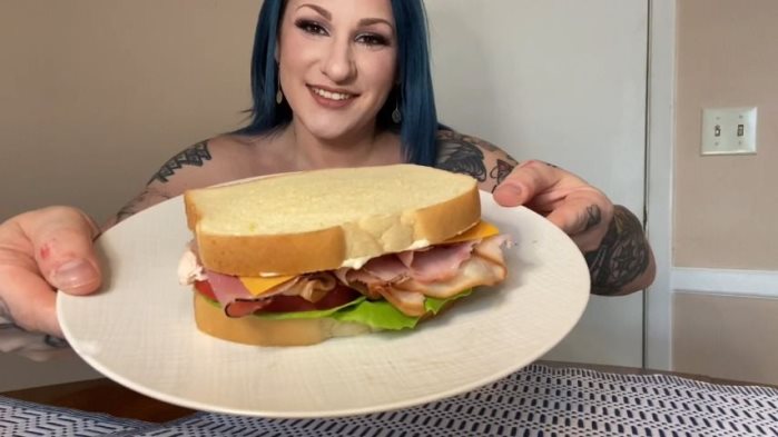 Cover 2 Scarlet Ellie - Eating Delicious Sandwich Topless Custom - HD/MOV
