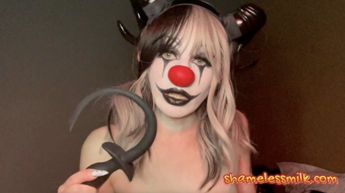 Cover 2 moreshameless - First Time Insert Wagging Butt Plug BTS - Full HD/MP4