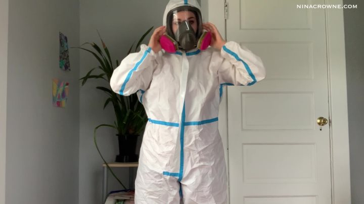 Cover 4 Nina Crowne - Gas Mask Saves Me from Awful Smell - Full HD/MP4