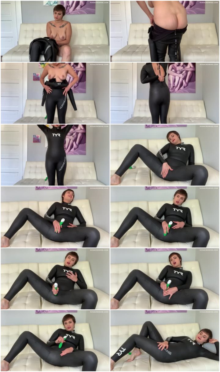 Screenlist Nina Crowne - Getting Wet in My Wetsuit - Full HD/MP4