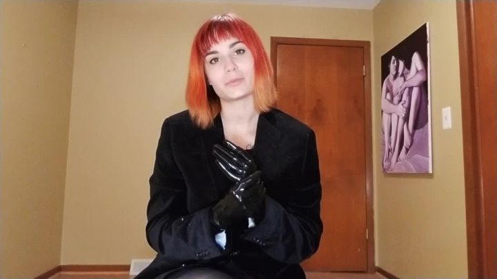 Cover 4 Nina Crowne - Gloved Interview - HD/MP4