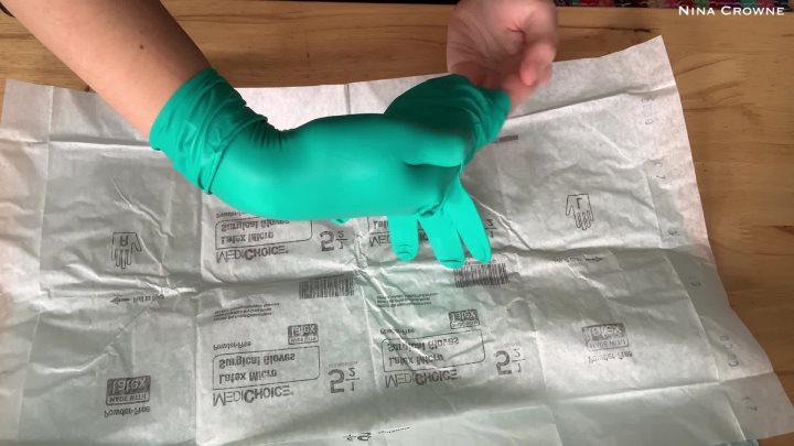 Cover 4 Nina Crowne - How To Don Sterile Surgical Gloves - Full HD/MP4
