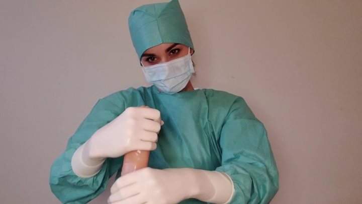 Cover 4 Nina Crowne - Medical Handjob - Full HD/MP4